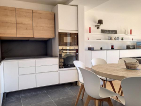 Appartement Alpin Spacieux avec Sauna, Parking, WiFi Gratuit et Proche Pistes - FR-1-275-190